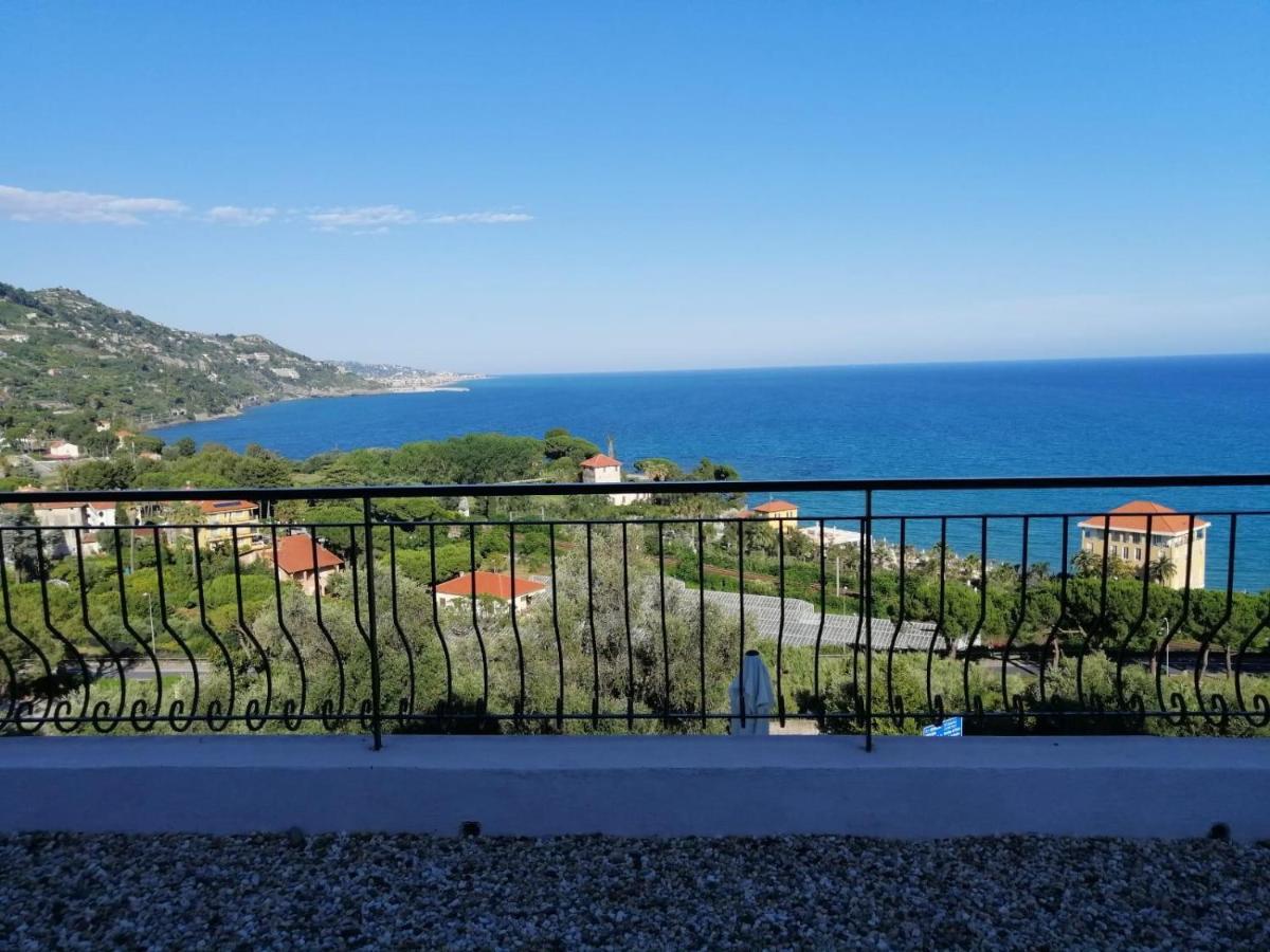 Agriturismo Un Mare Di Fiori Villa Ventimiglia Eksteriør billede