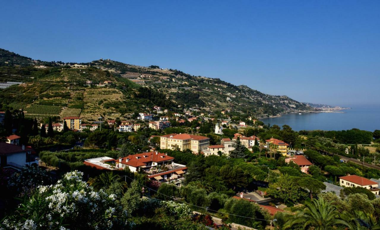 Agriturismo Un Mare Di Fiori Villa Ventimiglia Eksteriør billede